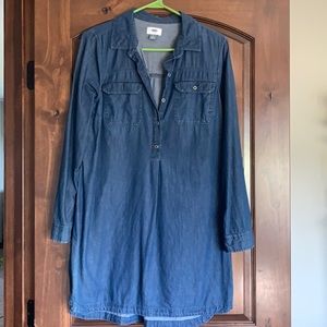 Old Navy denim dress. Size M.